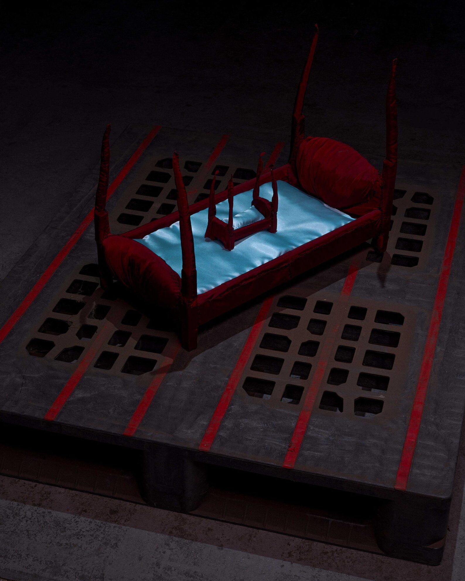 Vigil – Death, Detachment and the Art of Letting Go