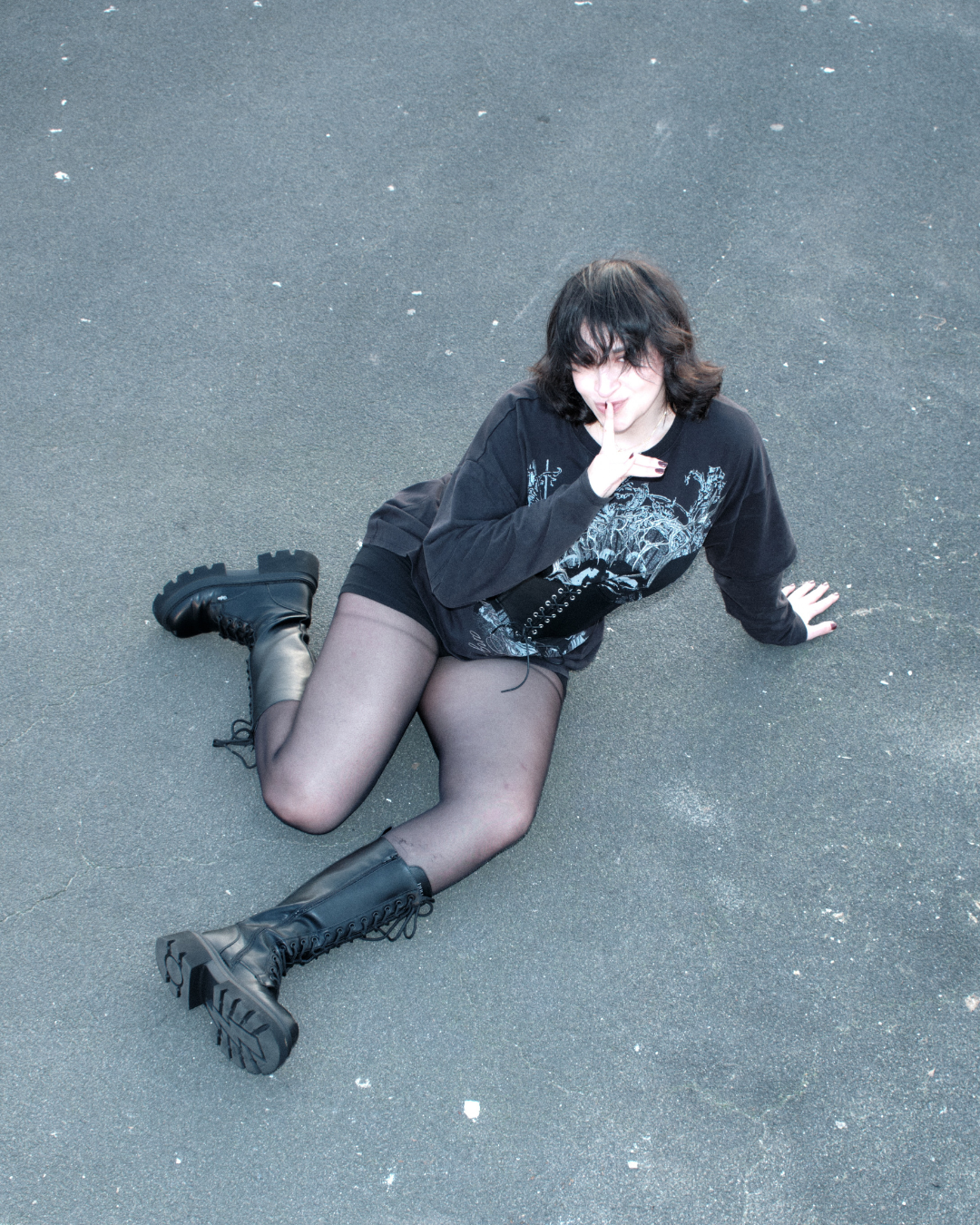 YoungWoman comes back with a bang: Her first all-nighter at Garage Noord