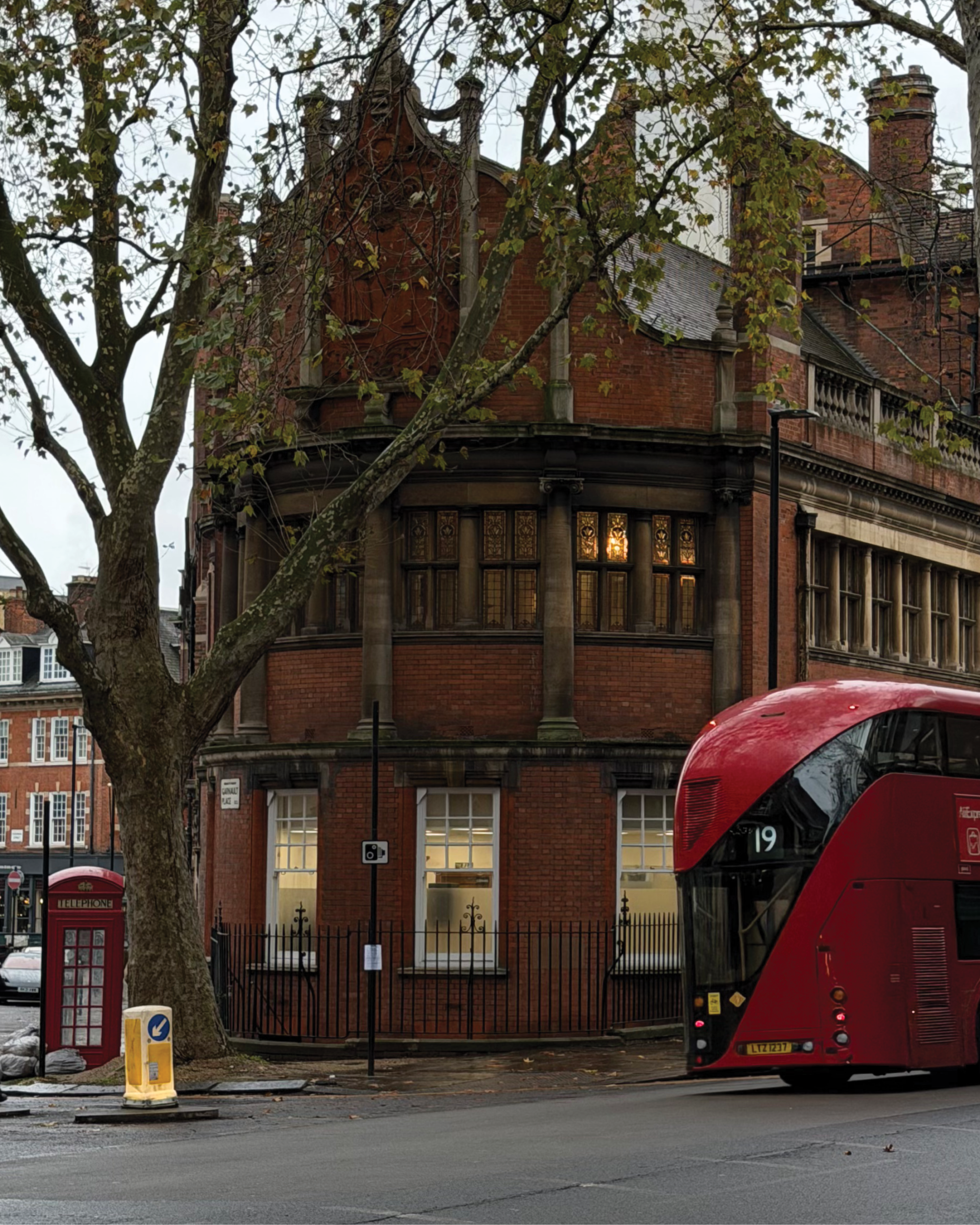 The London Thirteen